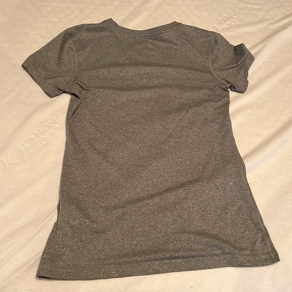 XS Nike Dry-Fit Grey Tee - Picture 3 of 3